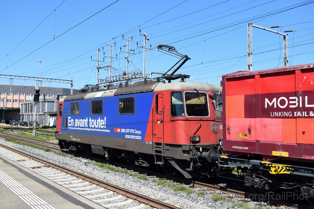 10430-0024-190826.jpg - SBB-CFF Re 420.280-0 "En avant toute!" / St.Margrethen 19.8.2026