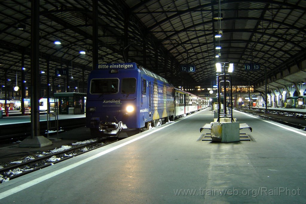 1015-0028-170205.jpg - SBB-Brünig HGe 101.962-9 ''Hergiswil / Xundheit'' / Luzern 17.2.2005