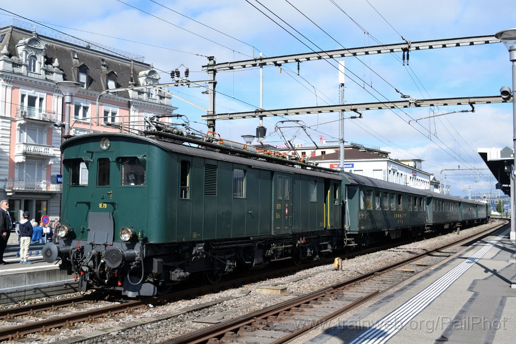 10045-0004-280925.jpg - SBB-CFF De 4/4 1679 / Wädenswil 28.9.2025