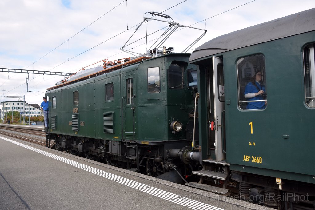 10049-0035-280925.jpg - SBB-CFF Ae 3/5 10217 / Richterswil 28.9.2025