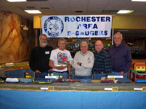 Group picture of those in attendance at the 2010 Thanksgiving TTCS Show.