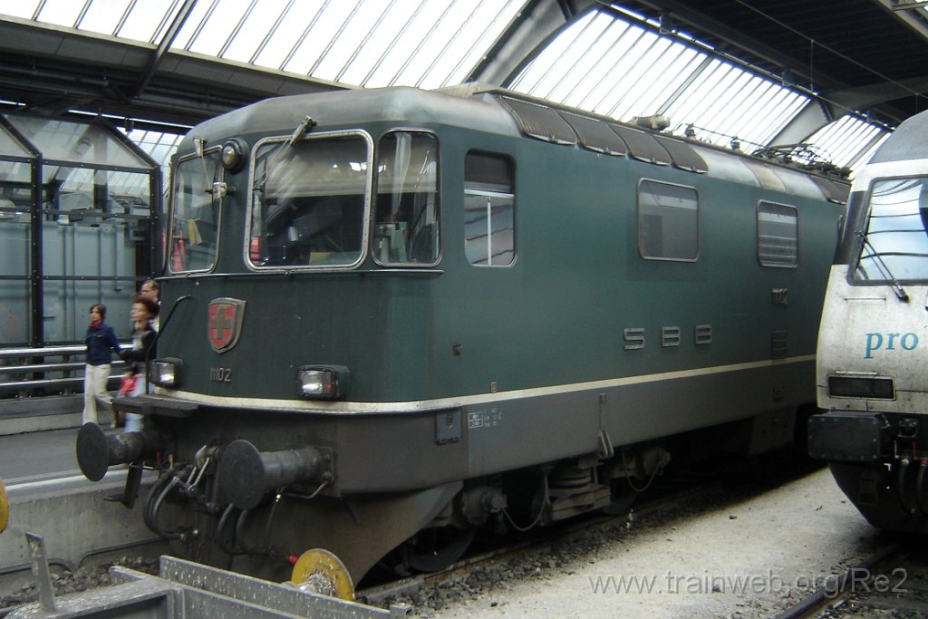 1065-0050-090705.jpg - SBB-CFF Re 4/4'' 11102 / Zürich HB 9.7.2005