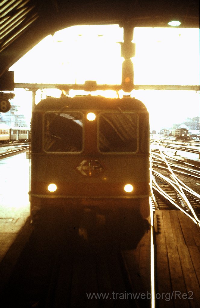 0031-0031s.jpg - SBB-CFF Re 4/4'' 11103 / Zürich HB 16.5.1980