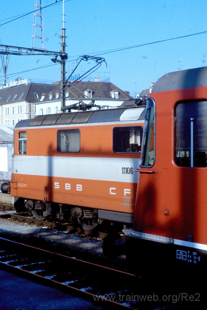 0265-0036.JPG - SBB-CFF Re 4/4'' 11106 / Zürich HB 26.11.1989