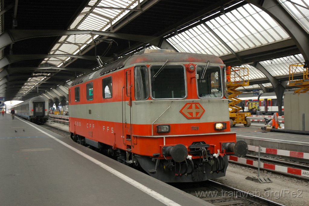 1566-0011-240908.jpg - SBB-CFF Re 4/4'' 11109 / Zürich HB 24.9.2008