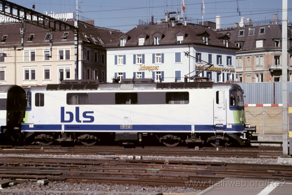 0993-0040.jpg - SBB-CFF Re 420.11110 / BLS / Zürich HB 3.10.2004