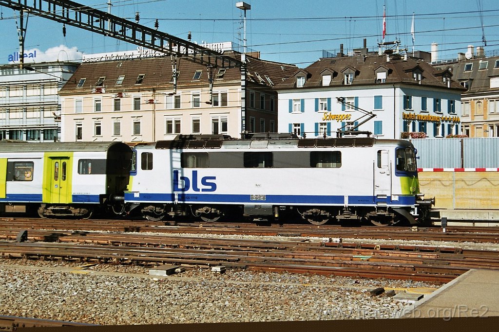 0994-0005.jpg - SBB-CFF Re 420.11110 / BLS / Zürich HB 3.10.2004