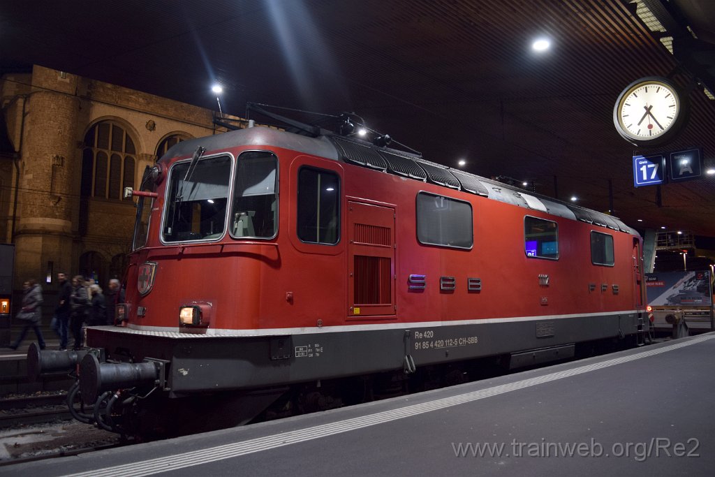 4303-0037-241216.jpg - SBB-CFF Re 4/4'' 11112 / Zürich HB 24.12.2016