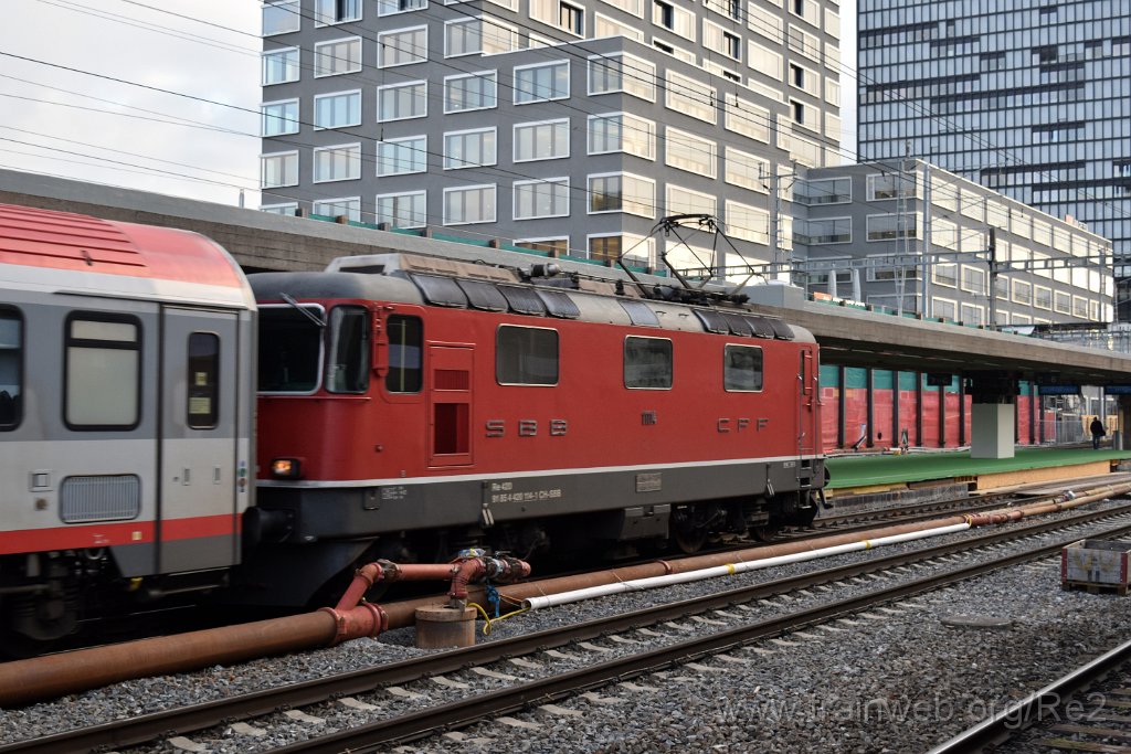 5236-0019-131218.jpg - SBB-CFF Re 4/4'' 11114 (Re 420.114-1)  (Re 91 85 4 420 114-1 CH-SBB) / Zürich-Altstetten 13.12.2018