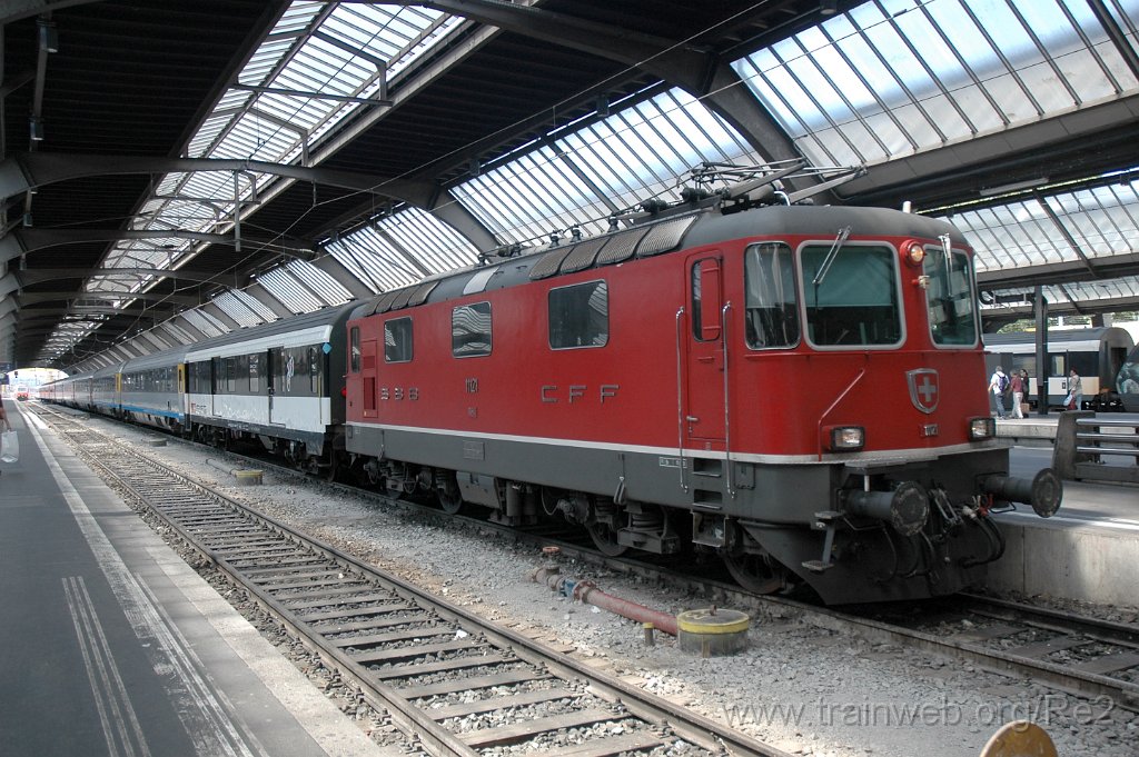 1703-0005-250709.jpg - SBB-CFF Re 4/4'' 11121 / Zürich HB 25.7.2009