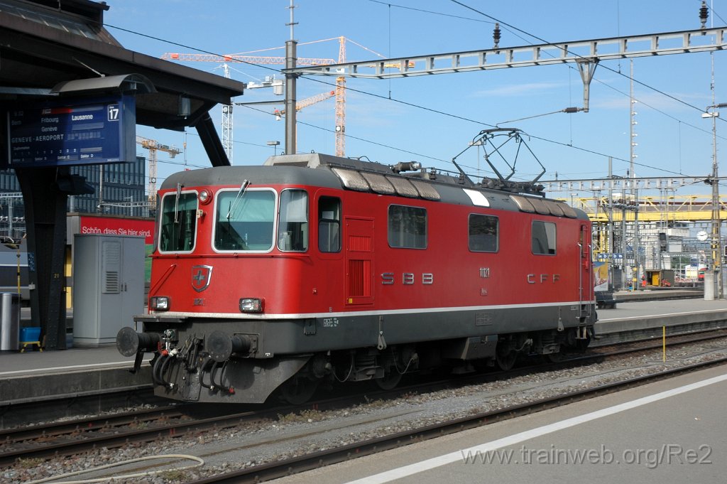 2396-0017-150512.jpg - SBB-CFF Re 4/4'' 11121 / Zürich HB 15.5.2012