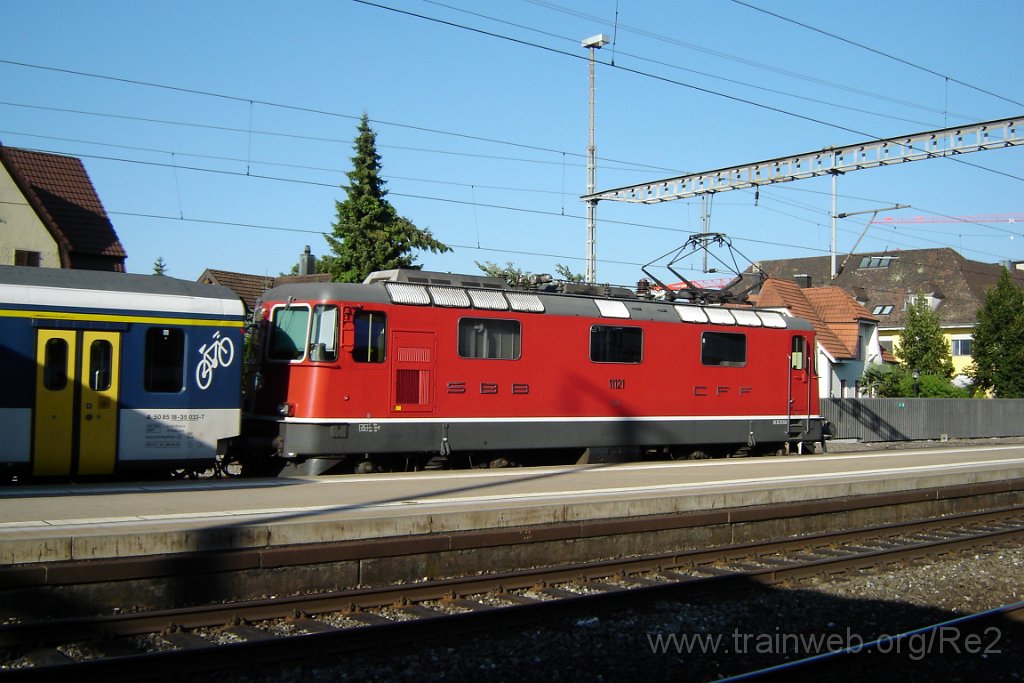 3645-0050-070815.jpg - SBB-CFF Re 4/4'' 11121 / Lenzburg 7.8.2015