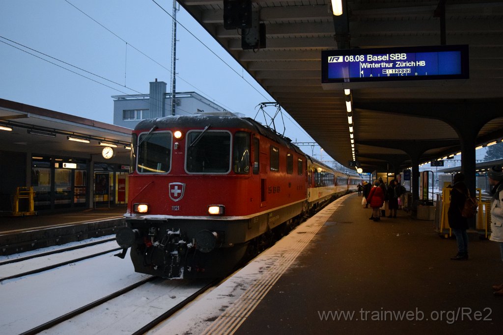 4332-0009-080117.jpg - SBB-CFF Re 4/4'' 11121 (Re 420.121-6)  (Re 91 85 4 420 121-6 CH-SBB) / Wil 8.1.2017
