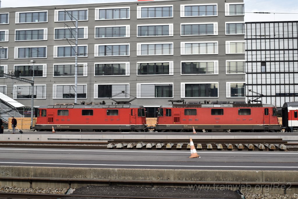 5332-0039-060319.jpg - SBB-CFF Re 4/4'' 11121 (Re 420.121-6)  (Re 91 85 4 420 121-6 CH-SBB) + SBB-CFF Re 4/4'' 11302 (Re 420.302-2)  (Re 91 85 4 420 302-2 CH-SBB) / Zürich-Altstetten 6.3.2019