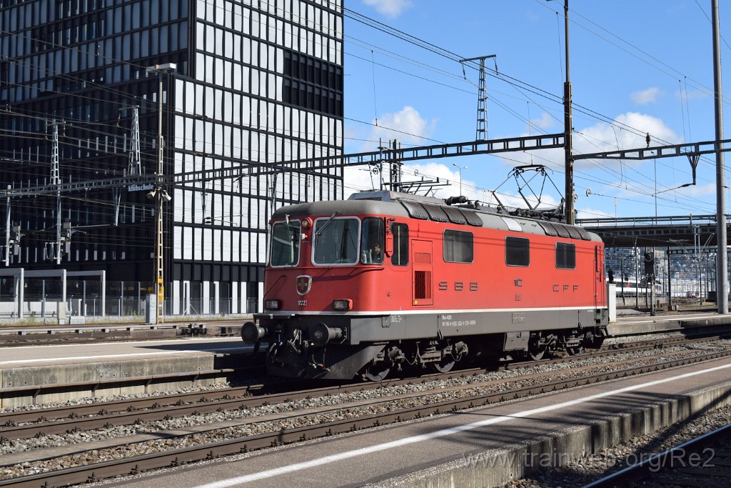 4664-0027-031017.jpg - SBB-CFF Re 4/4'' 11122 (Re 420.122-4)  (Re 91 85 4 420 122-4 CH-SBB) / Zürich-Altstetten 3.10.2017