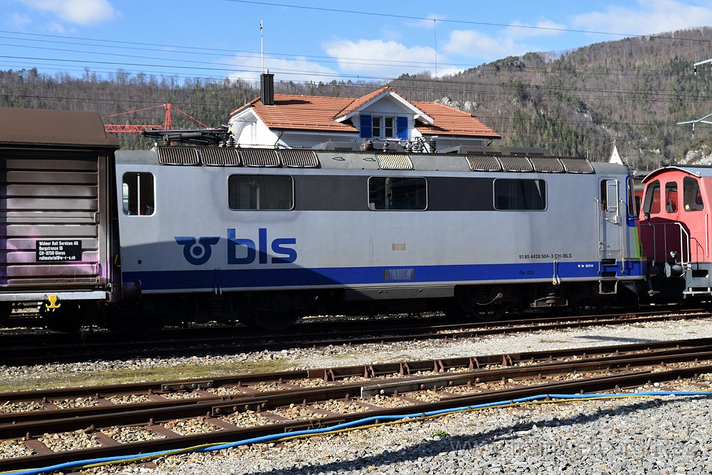 7873-0028-260222.jpg - BLS Re 420.504-3 (Re 91 85 4 420 504-3 CH-BLS) / Balsthal (Dépot) 26.2.2022