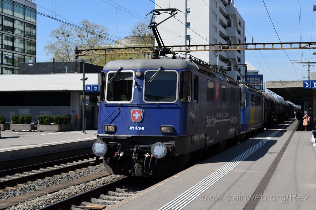 9037-0025-120424.jpg - DDF Re 421.379-9 ''Zürich-München 2021'' (Re 91 85 4 421 379-9 CH-DDF) + WRS Re 420.504-3 (Re 91 85 4 420 504-3 CH-WRSCH) / Zürich-Altstetten 12.4.2024