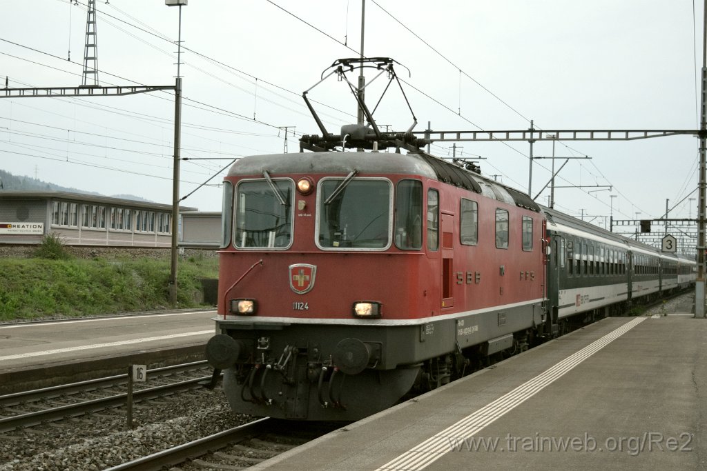 4417-0009-050417.jpg - SBB-CFF Re 4/4'' 11124 (Re 420.124-0)  (Re 91 85 4 420 124-0 CH-SBB) / Killwangen-Spreitenbach 5.4.2017