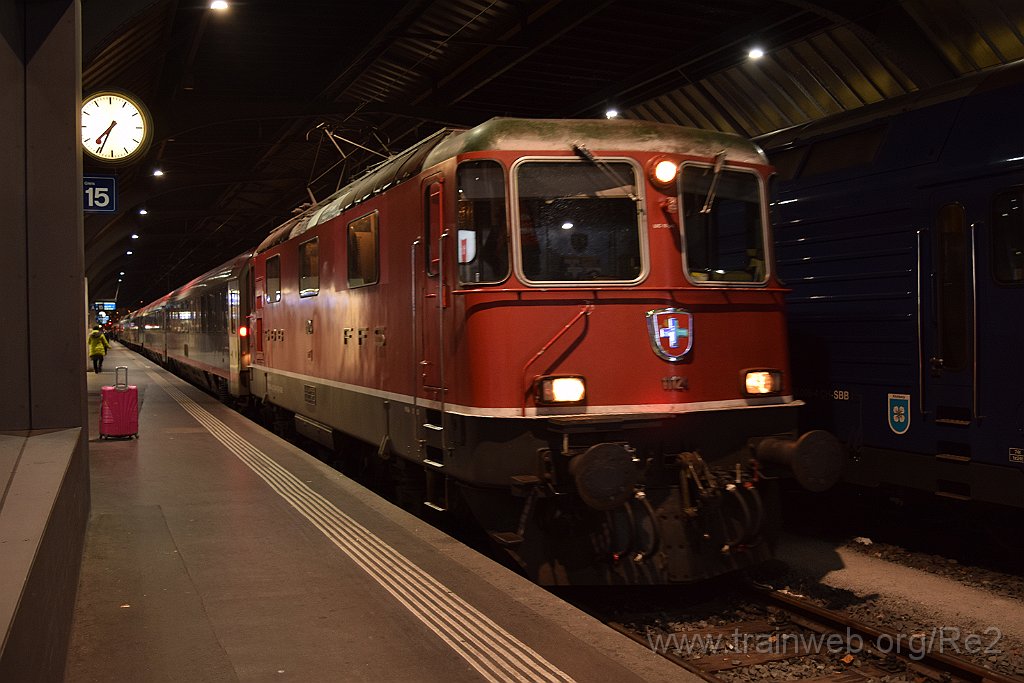 4756-0047-061117.jpg - SBB-CFF Re 4/4'' 11124 (Re 420.124-0)  (Re 91 85 4 420 124-0 CH-SBB) / Zürich HB 6.11.2017