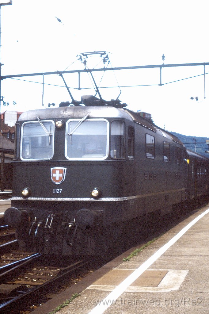 0346-0018-s.jpg - SBB-CFF Re 4/4'' 11127 / Brugg 26.6.1991