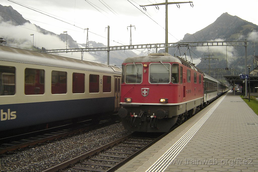 1426-0050-041007.jpg - SBB-CFF Re 4/4'' 11127 / Frutigen 4.10.2007