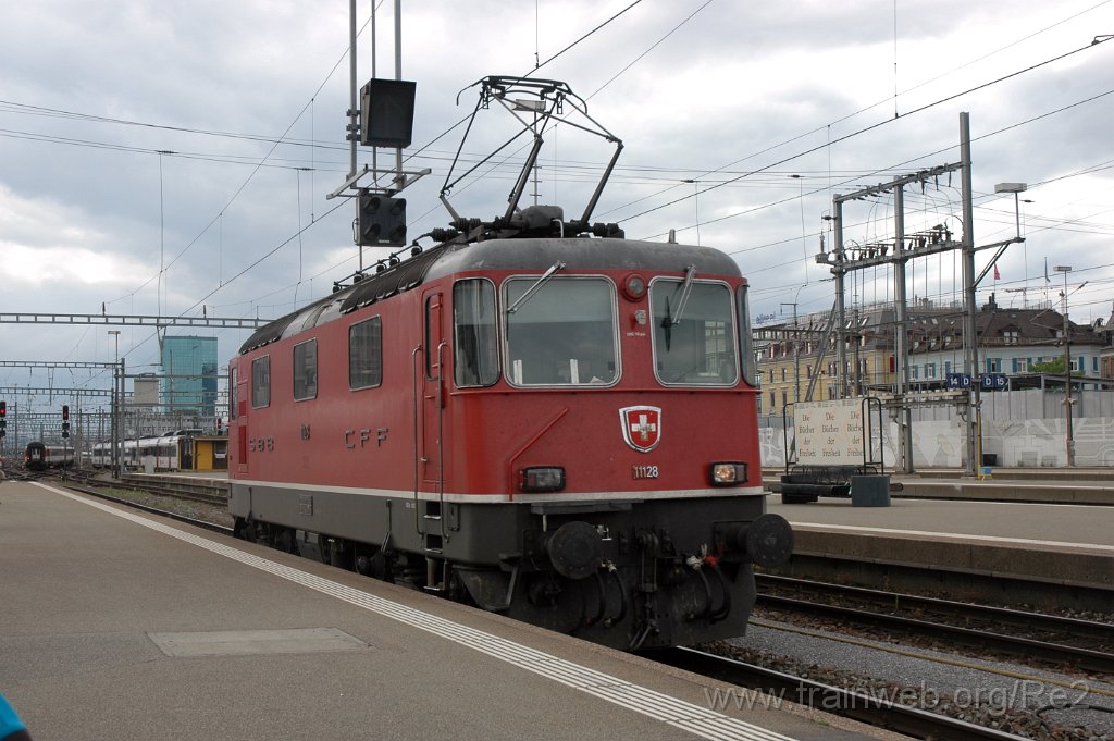 3610-0015-200615.jpg - SBB-CFF Re 4/4'' 11128 / Zürich HB 20.6.2015