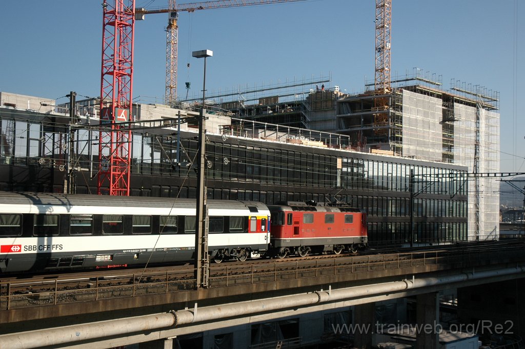 2339-0005-160312.jpg - SBB-CFF Re 4/4'' 11129 / Zürich (Käferbergbrücke) 16.3.2012