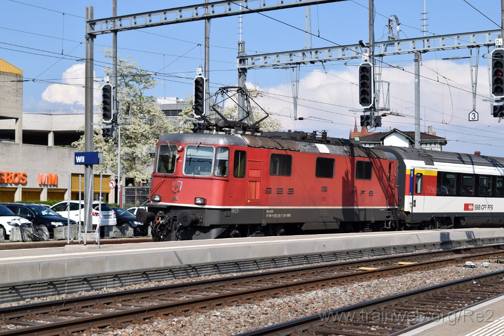 4948-0026-180518.jpg - SBB-CFF Re 4/4'' 11130 (Re 420.130-7)  (Re 91 85 4 420 130-7 CH-SBB) / Wil 18.5.2018