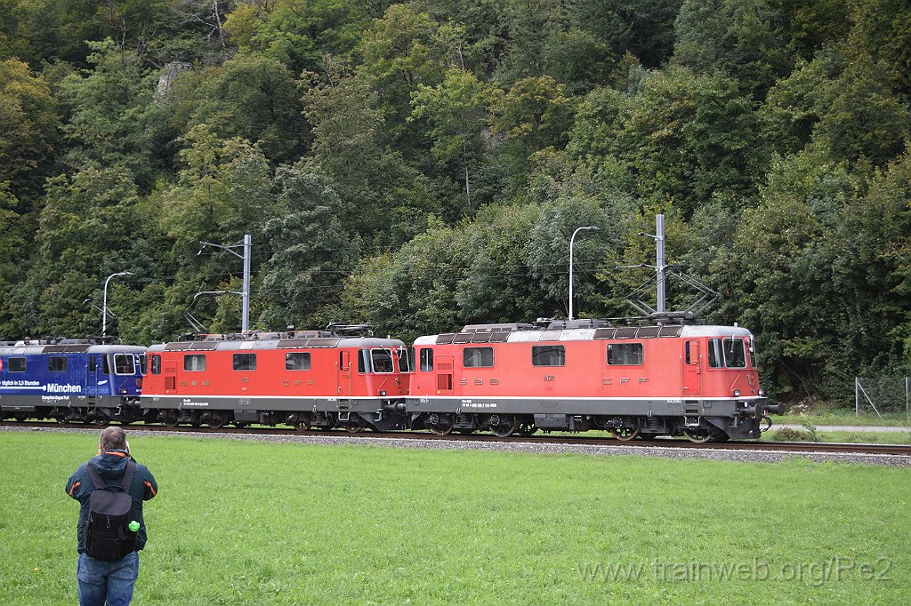 9365-0040-140924.jpg - DDF Re 421.379-9 ''Zürich-München 2021'' (Re 91 85 4 421 379-9 CH-DDF) + SBB-CFF Re 4/4'' 11193 (Re 420.130-7)  (Re 91 85 4 420 130-7 CH-SBB) + SBB-CFF Re 4/4'' 11130 (Re 420.130-7)  (Re 91 85 4 420 130-7 CH-SBB) / Aeussere Klus 14.9.2024