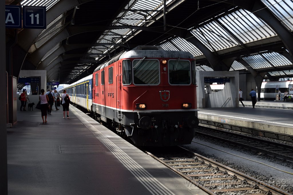 4523-0023-270617.jpg - SBB-CFF Re 4/4'' 11131 (Re 420.131-5)  (Re 91 85 4 420 131-5 CH-SBB) / Zürich HB 27.6.2017