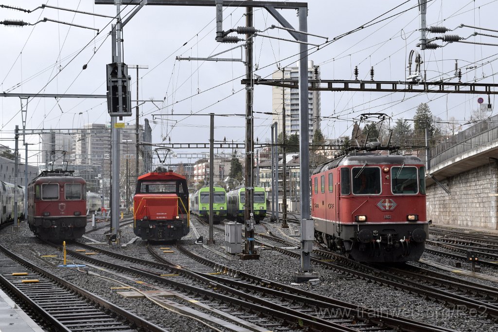 7871-0040-210222.jpg - SBB-CFF Re 4/4'' 11146 (Re 420.146-3)  (Re 91 85 4 420 146-3 CH-SBB) + SBB-CFF Ee 922.002-1 (Ee 97 85 1 922 002-1 CH-SBB) + SBB-CFF Re 4/4'' 11133 (Re 420.133-1)  (Re 91 85 4 420 133-1 CH-SBB) / Bern HB 21.2.2022