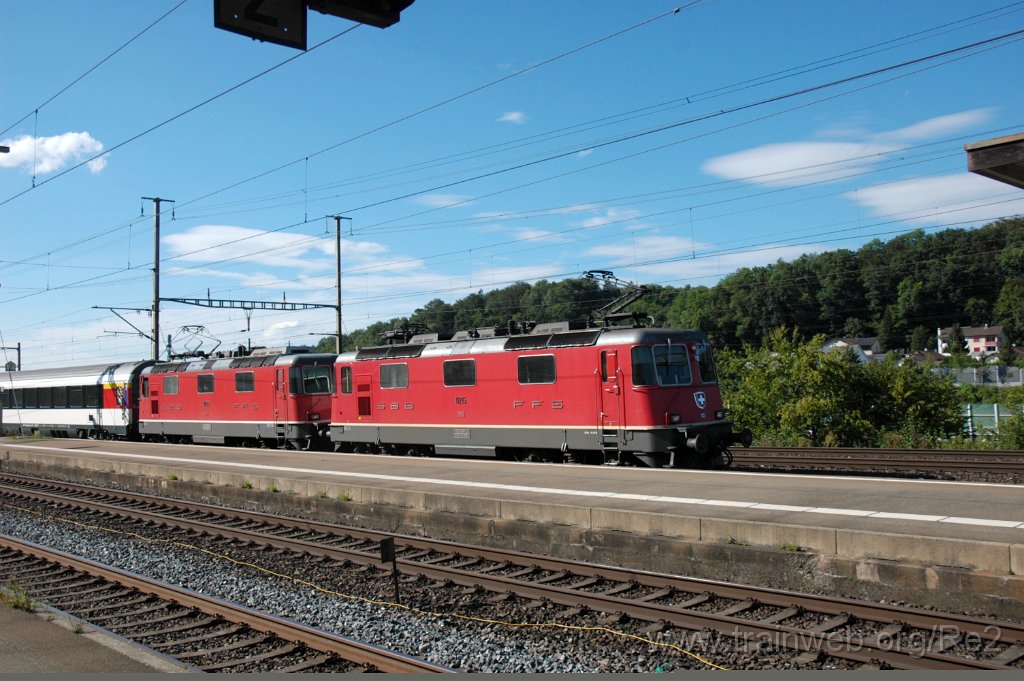 3227-0023-080814.jpg - SBB-CFF Re 4/4'' 11215 + SBB-CFF Re 4/4'' 11135 / Killwangen-Spreitenbach 8.8.2014