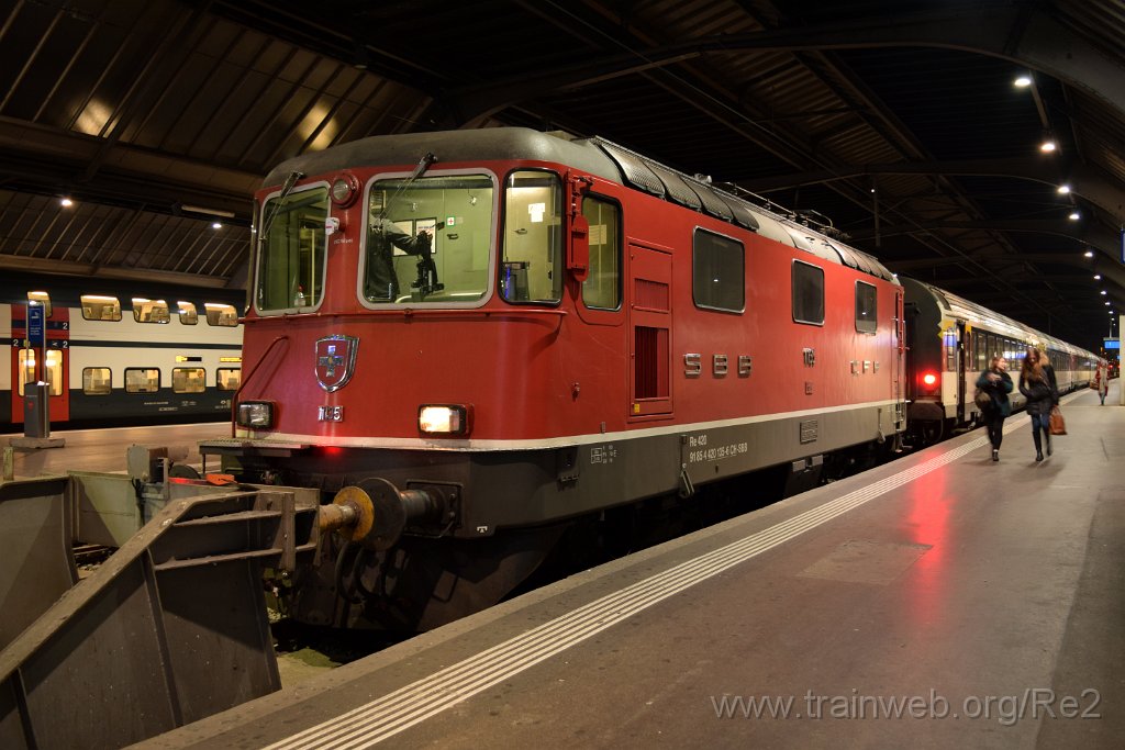 4758-0017-061117.jpg - SBB-CFF Re 4/4'' 11135 (Re 420.135-6)  (Re 91 85 4 420 135-6 CH-SBB) / Zürich HB 6.11.2017