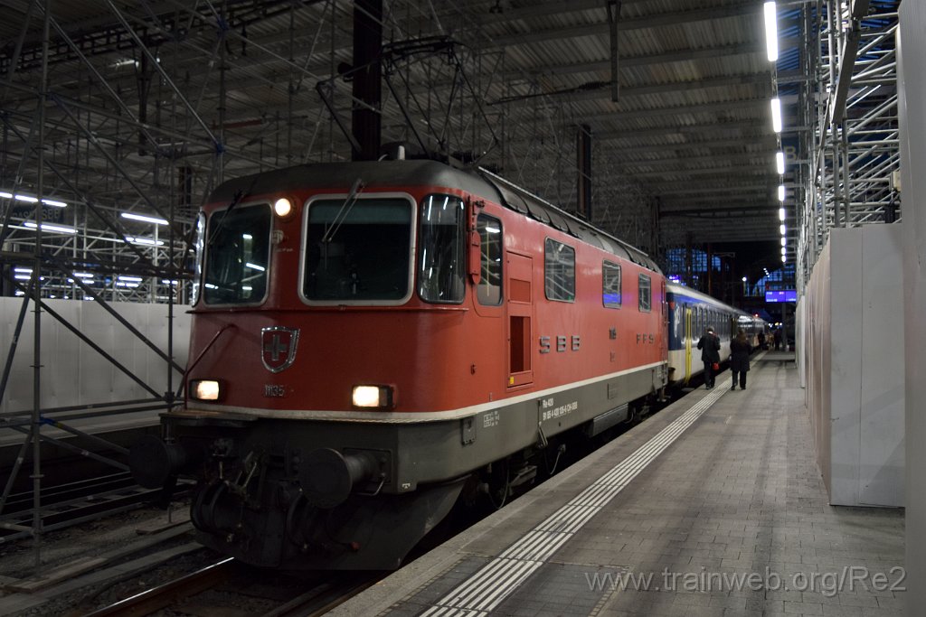 7266-0015-230121.jpg - SBB-CFF Re 4/4'' 11135 (Re 420.135-6)  (Re 91 85 4 420 135-6 CH-SBB) / Basel 23.1.2021