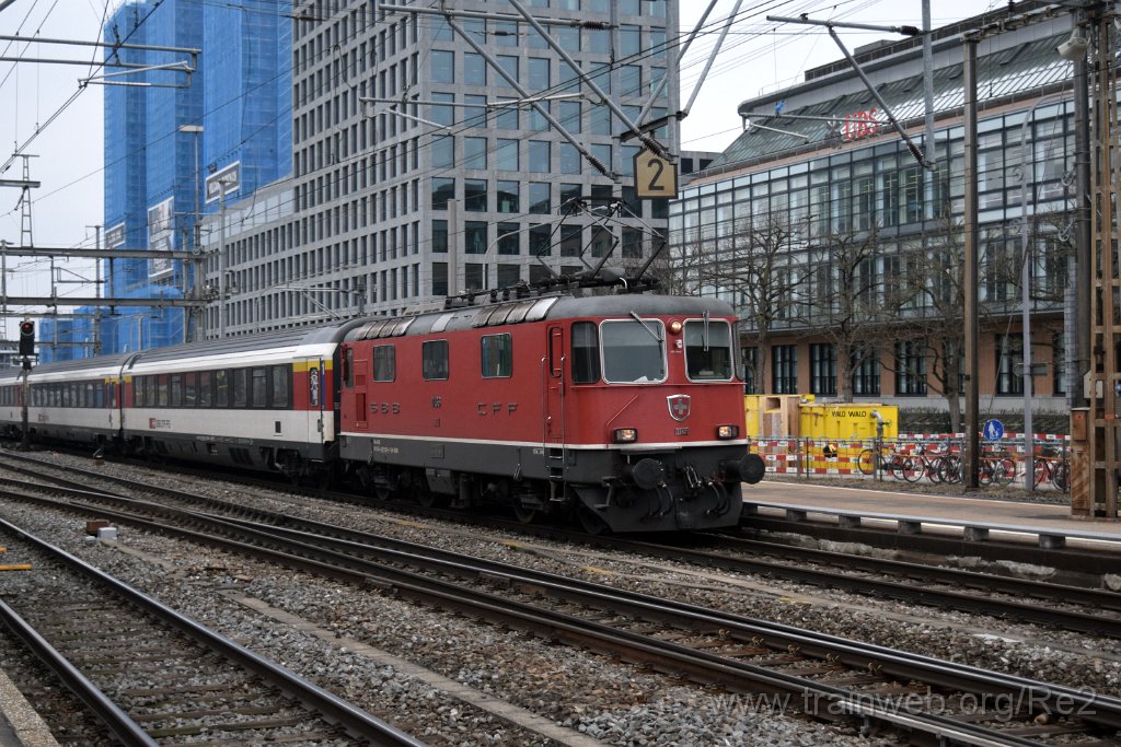4849-0004-090218.jpg - SBB-CFF Re 4/4'' 11136 (Re 420.136-4)  (Re 91 85 4 420 136-4 CH-SBB) / Zürich-Altstetten 9.2.2018