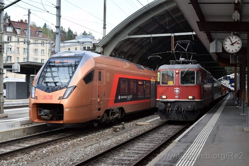 7998-0005-300422.jpg - SOB RABe 526.107-8 (RABe 94 85 7 526 107-8 CH-SOB) + SBB-CFF Re 4/4'' 11136 (Re 420.136-4)  (Re 91 85 4 420 136-4 CH-SBB) / St.Gallen HB 30.4.2022