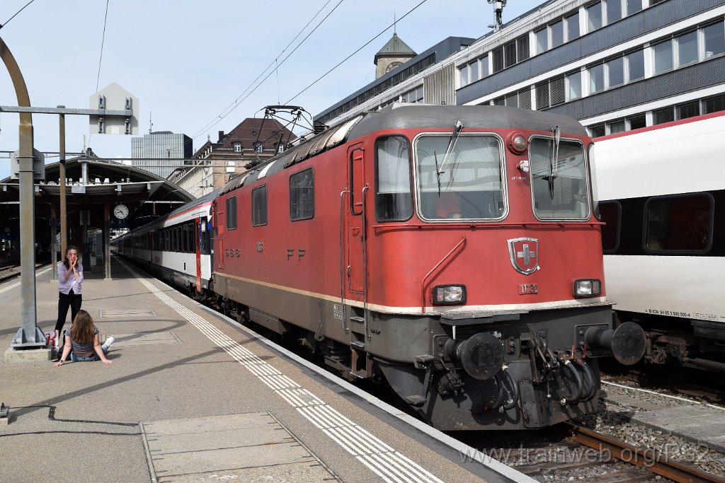 9150-0048-200524.jpg - SBB-CFF Re 4/4'' 11136 (Re 420.136-4)  (Re 91 85 4 420 136-4 CH-SBB) / St.Gallen HB 20.5.2024