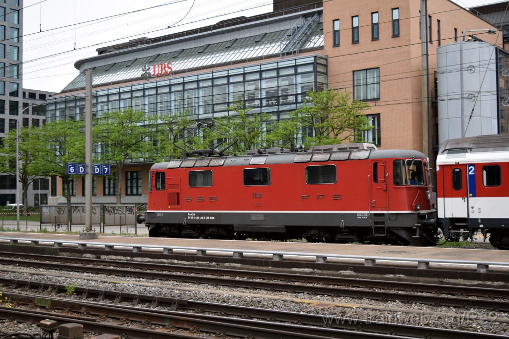 3879-0007-100516.jpg - SBB-CFF Re 4/4'' 11139 (Re 420.139-8)  (Re 91 85 4 420 139-8 CH-SBB) / Zürich-Altstetten 10.5.2016