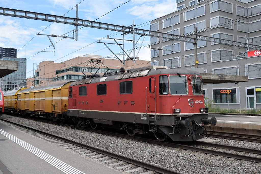 9104-0036-130524.jpg - SBBC Re 4/4'' 11139 (Re 420.139-8)  (Re 91 85 4 420 139-8 CH-SBBC) / Zürich-Altstetten 13.5.2024