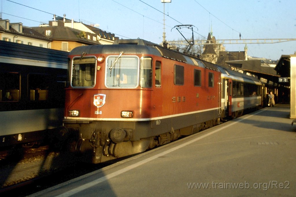 0798-0039.jpg - SBB-CFF Re 4/4'' 11140 / Zürich HB 21.3.2000