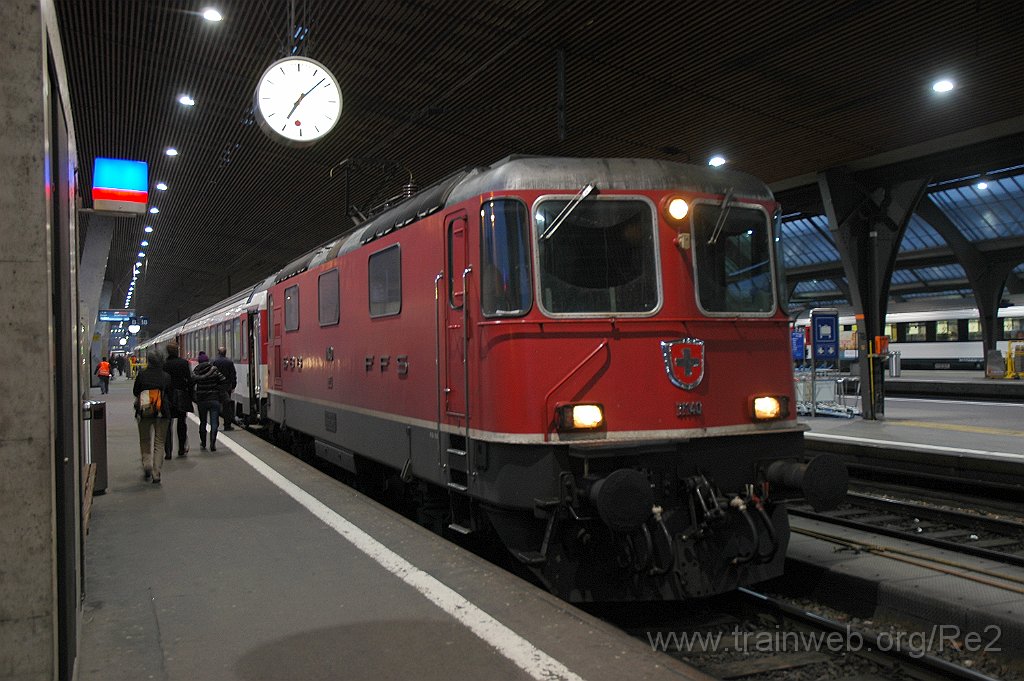2068-0042-240211.jpg - SBB-CFF Re 4/4'' 11140 / Zürich HB 24.2.2011