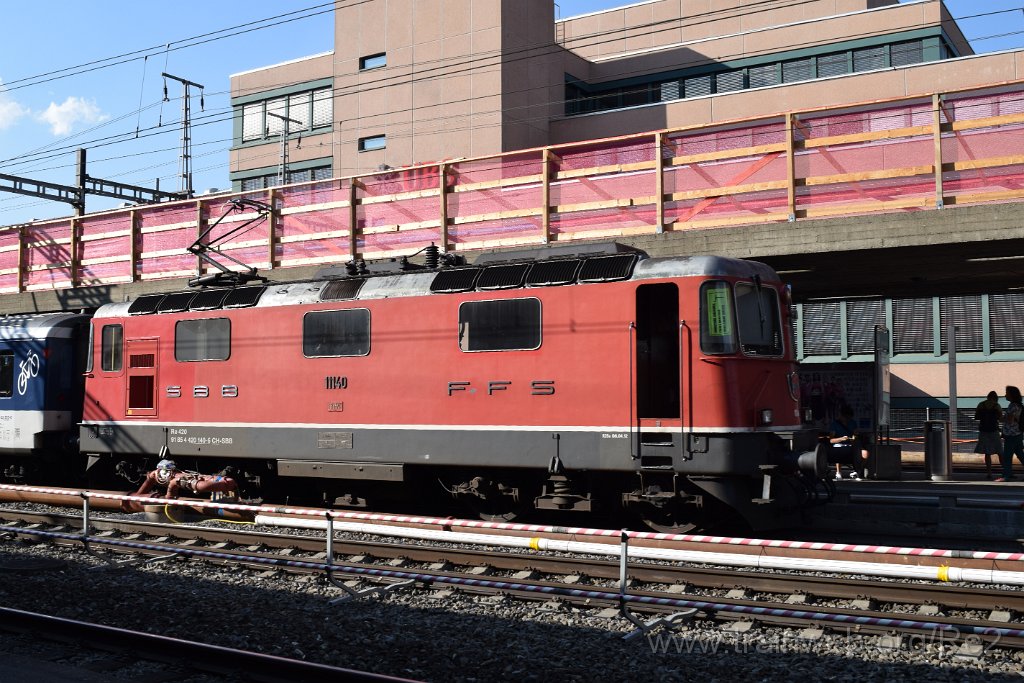 5112-0021-220818.jpg - SBB-CFF Re 4/4'' 11140 (Re 420.140-6)  (Re 91 85 4 420 140-6 CH-SBB) / Zürich-Altstetten 22.8.2018
