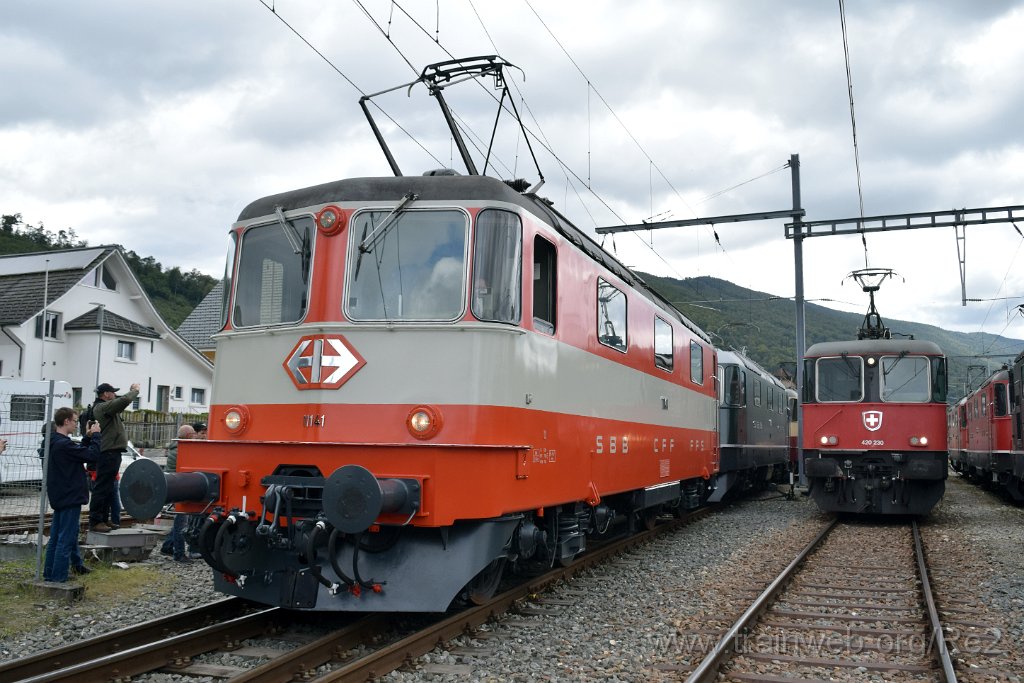 9360-0032-140924.jpg - SBB-CFF Re 420.230-5 (Re 91 85 4 420 230-5 CH-SBB) + DSF Re 4/4'' 11141 / SBB-CFF (Re 91 85 4 420 141-4 CH-DSF) + DSF Re 4/4'' 11173 / SBB-CFF (Re 91 85 4 420 173-7 CH-DSF) / Balsthal (Dépot) 14.9.2024