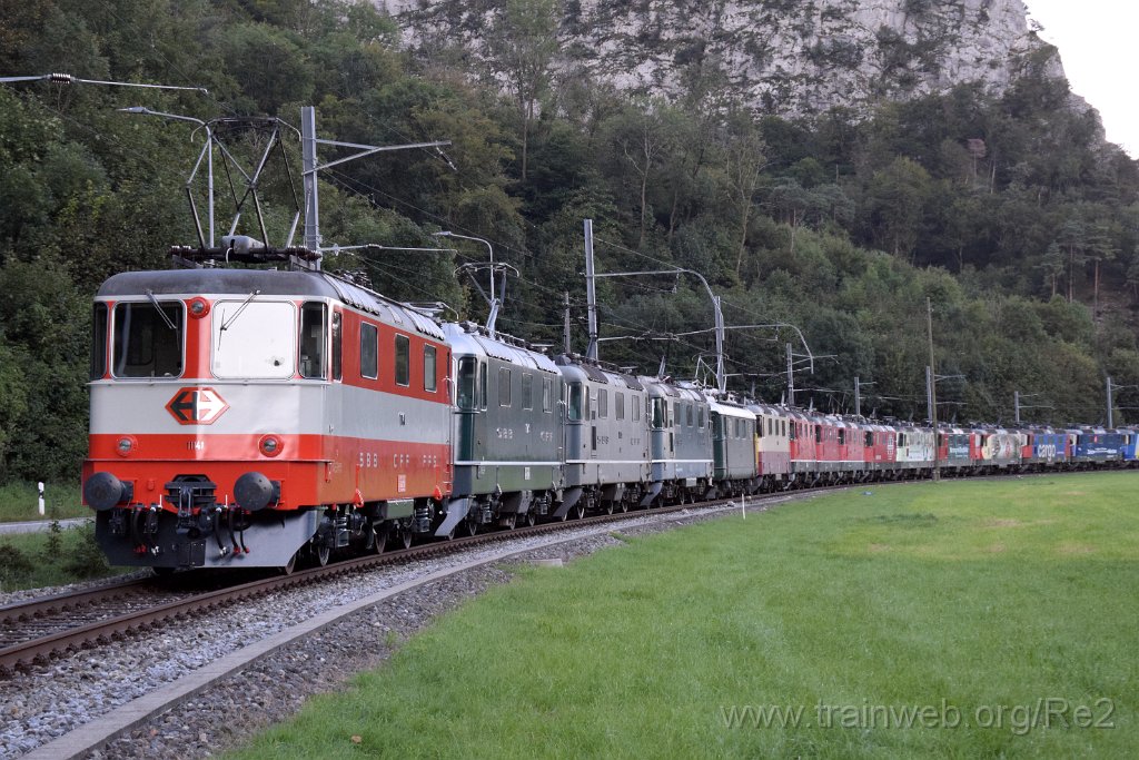 9369-0047-140924.jpg - DSF Re 4/4'' 11141 / SBB-CFF (Re 91 85 4 420 141-4 CH-DSF) + DSF Re 4/4'' 11173 / SBB-CFF (Re 91 85 4 420 173-7 CH-DSF) + SBBC Re 4/4'' 11335 (Re 420.335-2)  (Re 91 85 4 420 335-2 CH-SBBC) + SBB-CFF Re 4/4'' 11161 (Re 420.161-2)  (Re 91 85 4 420 161-2 CH-SBB) + CLRA Re 4/4' 10039 (Re 91 85 4 410 039-2 CH-CLRA) + IRSI Re 421.393-0 (Re 4/4'' 11393)  (Re 91 85 4 421 393-0 CH-IRSI) + OeBBH Re 4/4''' 11350 (Re 430.350-9)  (Re 91 85 4 430 350-9 CH-OeBBH) + SBB-CFF Re 4/4'' 11193 (Re 420.193-5)  (Re 91 85 4 420 193-5 CH-SBB) + SBB-CFF Re 4/4'' 11130 (Re 420.130-7)  (Re 91 85 4 420 130-7 CH-SBB) + SBB-CFF Re 420.230-5 (Re 91 85 4 420 230-5 CH-SBB) + SBBC Re 420.257-8 ''Nachhaltige Entsorgung'' (Re 91 85 4 420 257-8 CH-SBBC) + SBBC Re 420.252-9 ''Wartung mit Durchblick'' (Re 91 85 4 420 252-9 CH-SBBC) + SBBC Re 420.251-1 ''175 ans de chemin de fer en Suisse'' (Re 91 85 4 420 251-1 CH-SBBC) + SBBC Re 420.160-4 (Re 91 85 4 420 160-4 CH-SBBC) + DDF Re 421.379-9 ''Zürich-München 2021'' (Re 91 85 4 421 379-9 CH-DDF) / Aeussere Klus 14.9.2024