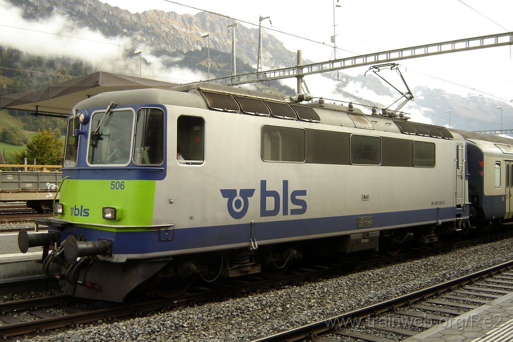 1427-0013-041007.jpg - BLS Re 420.506-8 / Frutigen 4.10.2007
