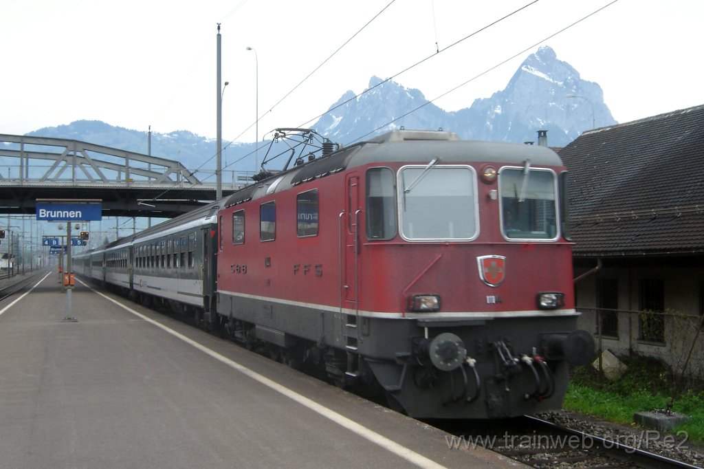 1036-0032-240405.jpg - SBB-CFF Re 4/4'' 11144 / Brunnen 24.4.2005
