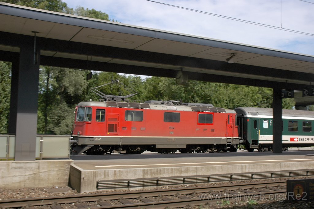 1970-0003-250810.jpg - SBB-CFF Re 4/4'' 11144 / Glanzenberg 25.8.2010