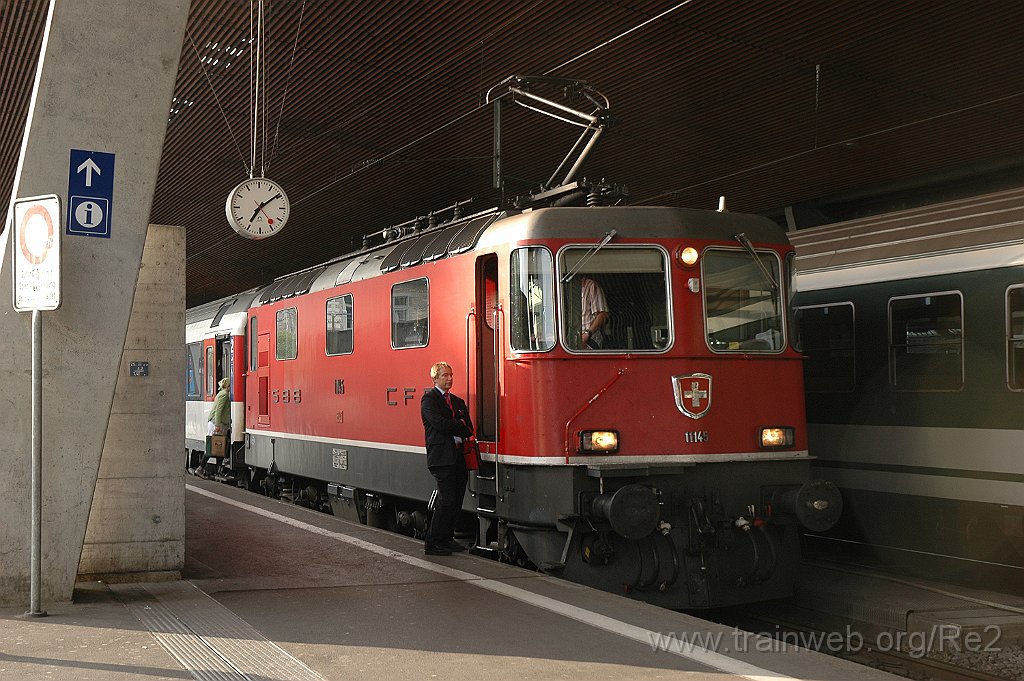 2139-0030-240611.jpg - SBB-CFF Re 4/4'' 11145 / Zürich HB 24.6.2011