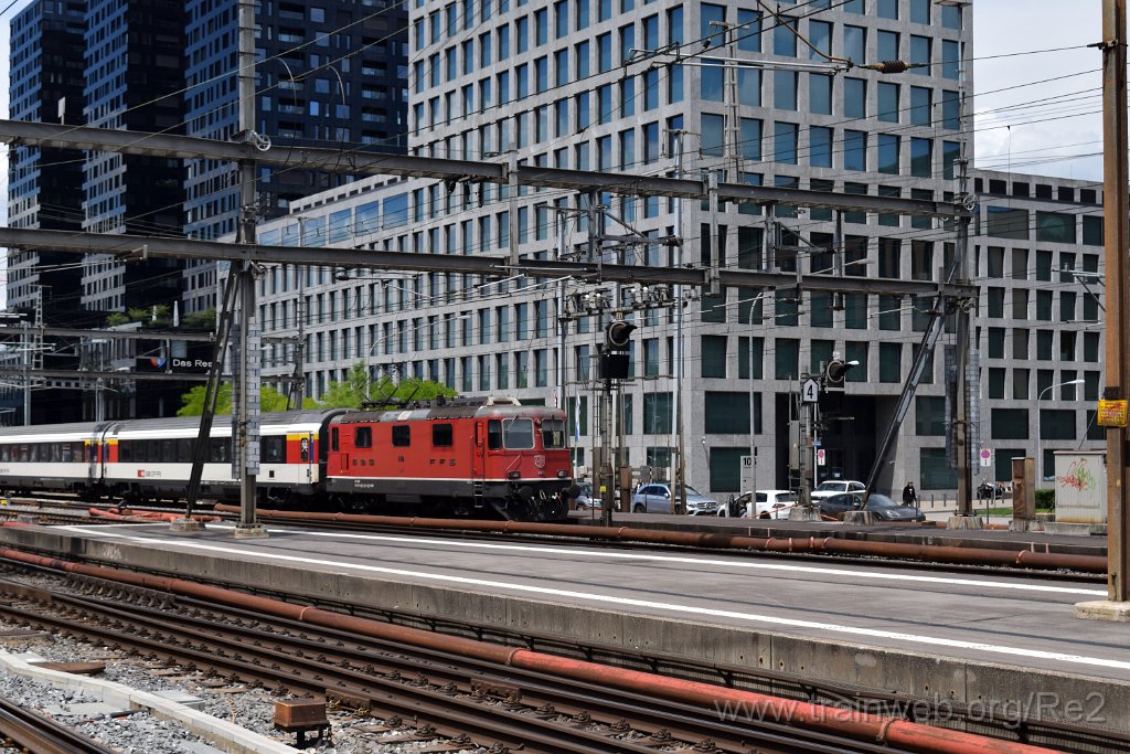 5972-0009-180620.jpg - SBB-CFF Re 4/4'' 11146 (Re 420.146-3)  (Re 91 85 4 420 146-3 CH-SBB) / Zürich-Altstetten 18.6.2020