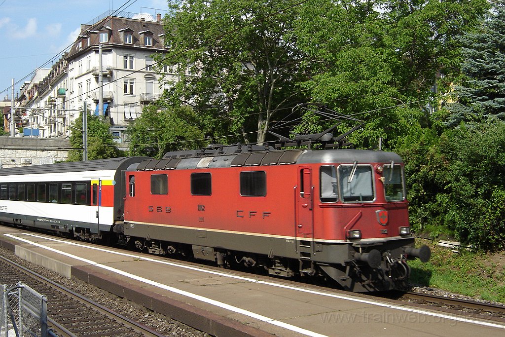 1201-0006-080706.jpg - Re 4/4" 11152 / Zürich-Wipkingen 8.7.2006